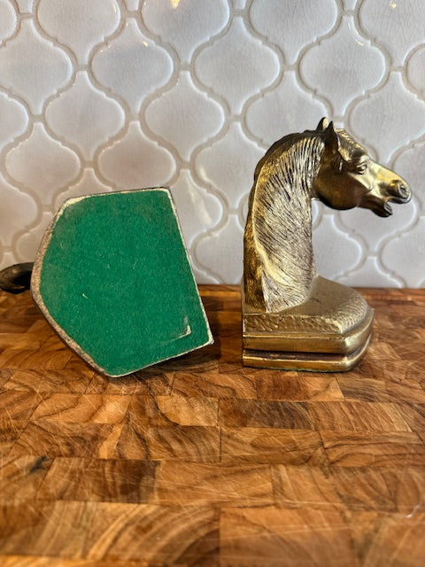 Vintage style horse head bookends.
