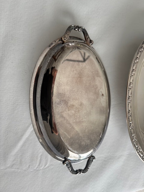 Vintage covered silver plated Oneida dish, park lane with lid.