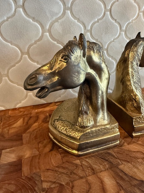 Vintage style horse head bookends.