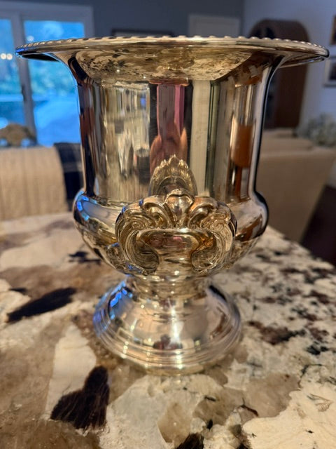 Vintage silver-plated champagne urn or ice bucket.